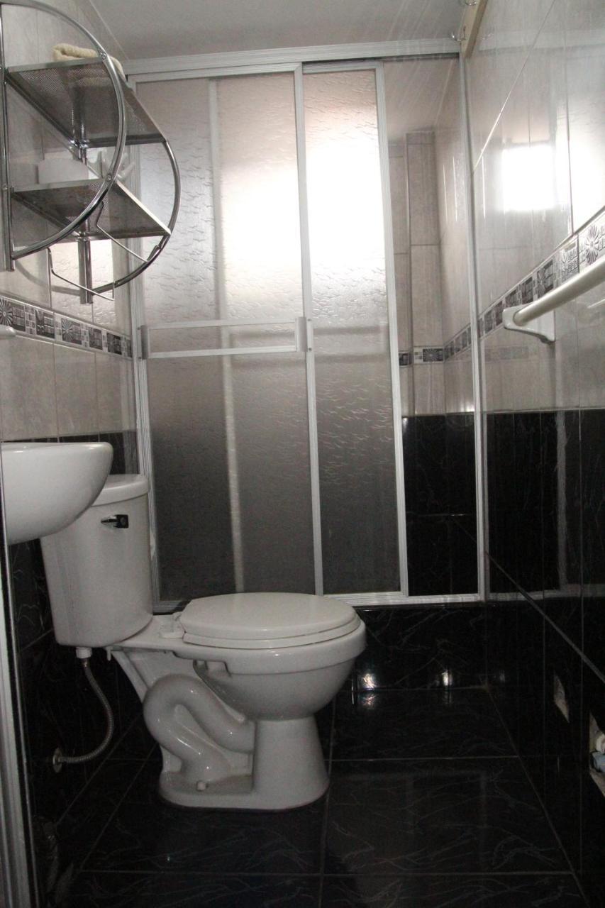 Hostal Florencia Уарас Екстериор снимка